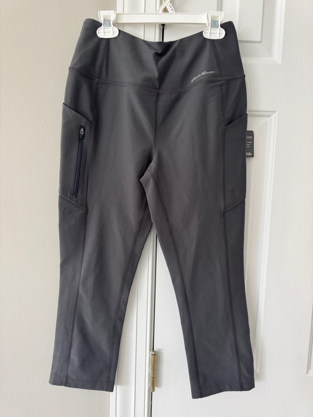 Eddie Bauer Dark Gray High Rise Capri Trail Adventure Pants size Small NWT